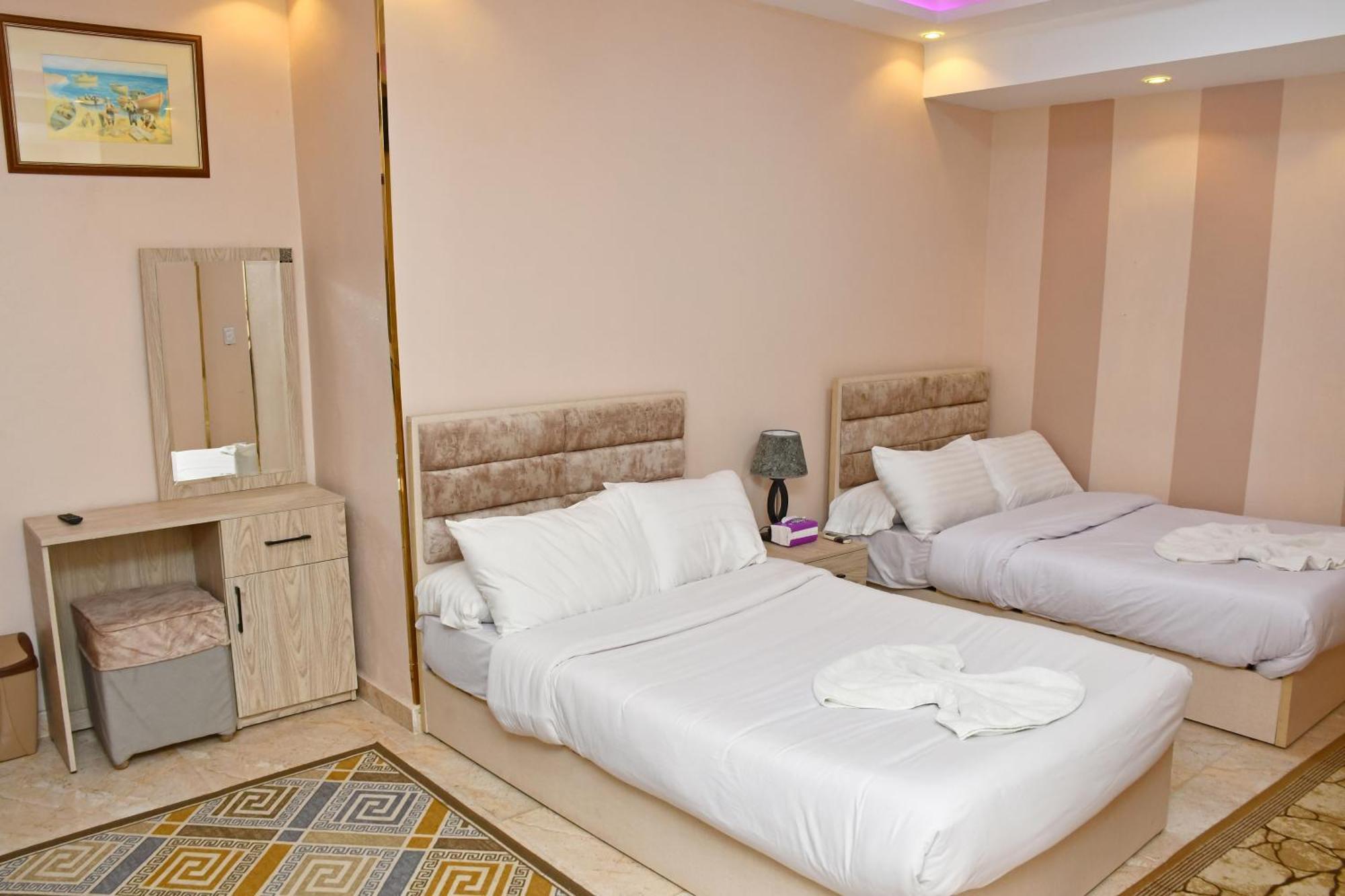 Nun Pyramids Hotel Kafret el-Gabal Rum bild