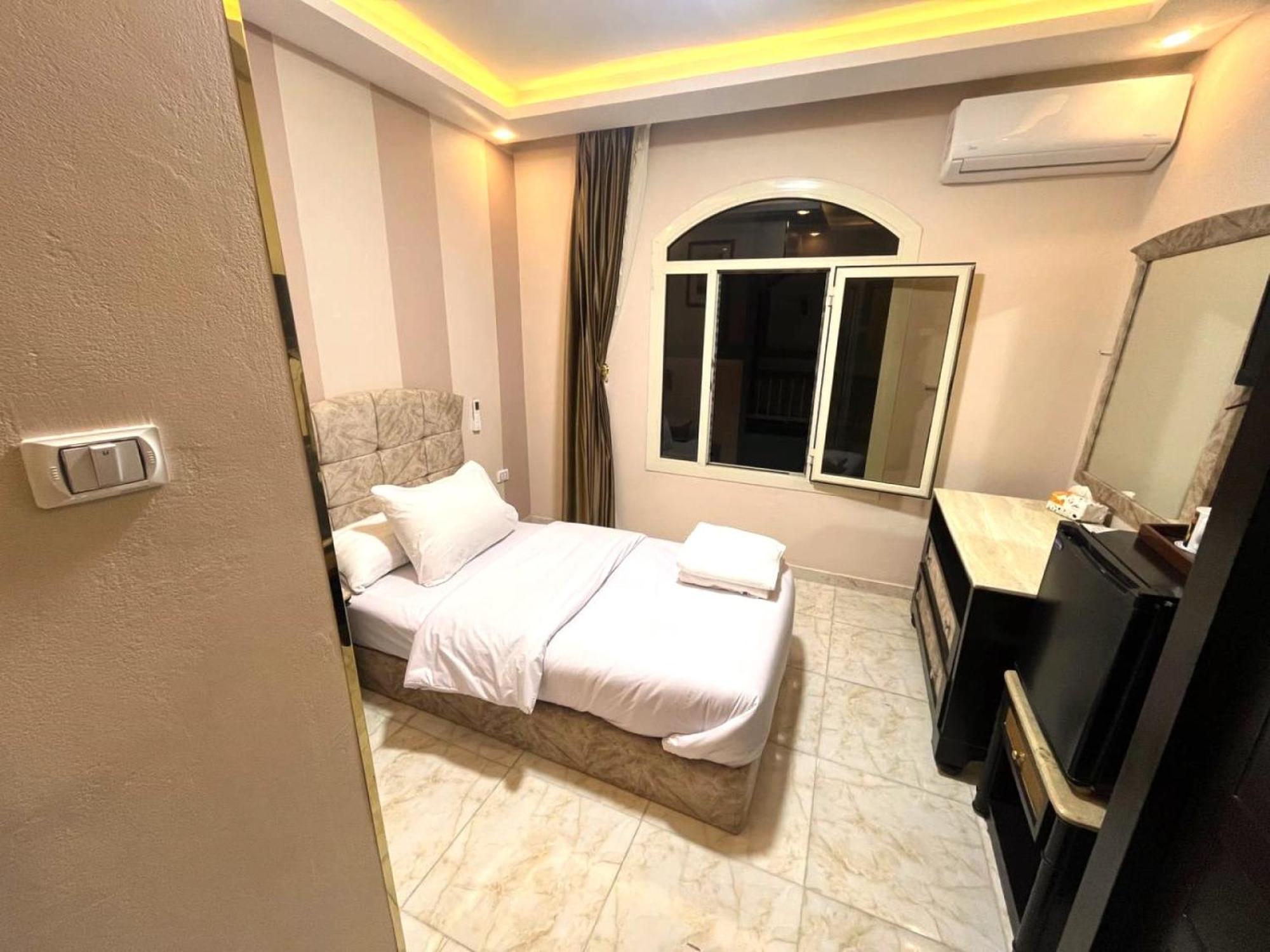 Nun Pyramids Hotel Kafret el-Gabal Rum bild