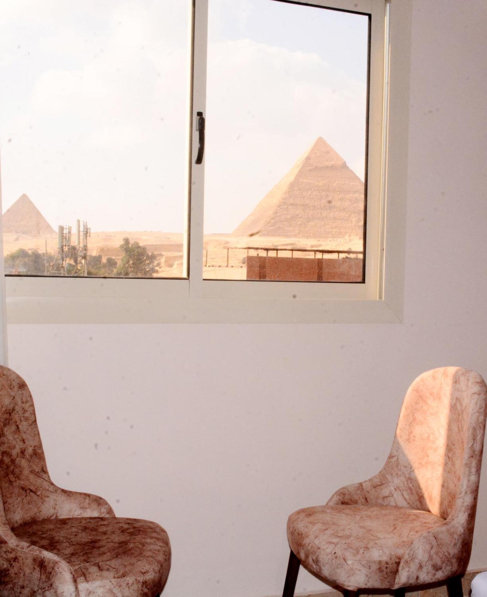 Nun Pyramids Hotel Kafret el-Gabal Exteriör bild