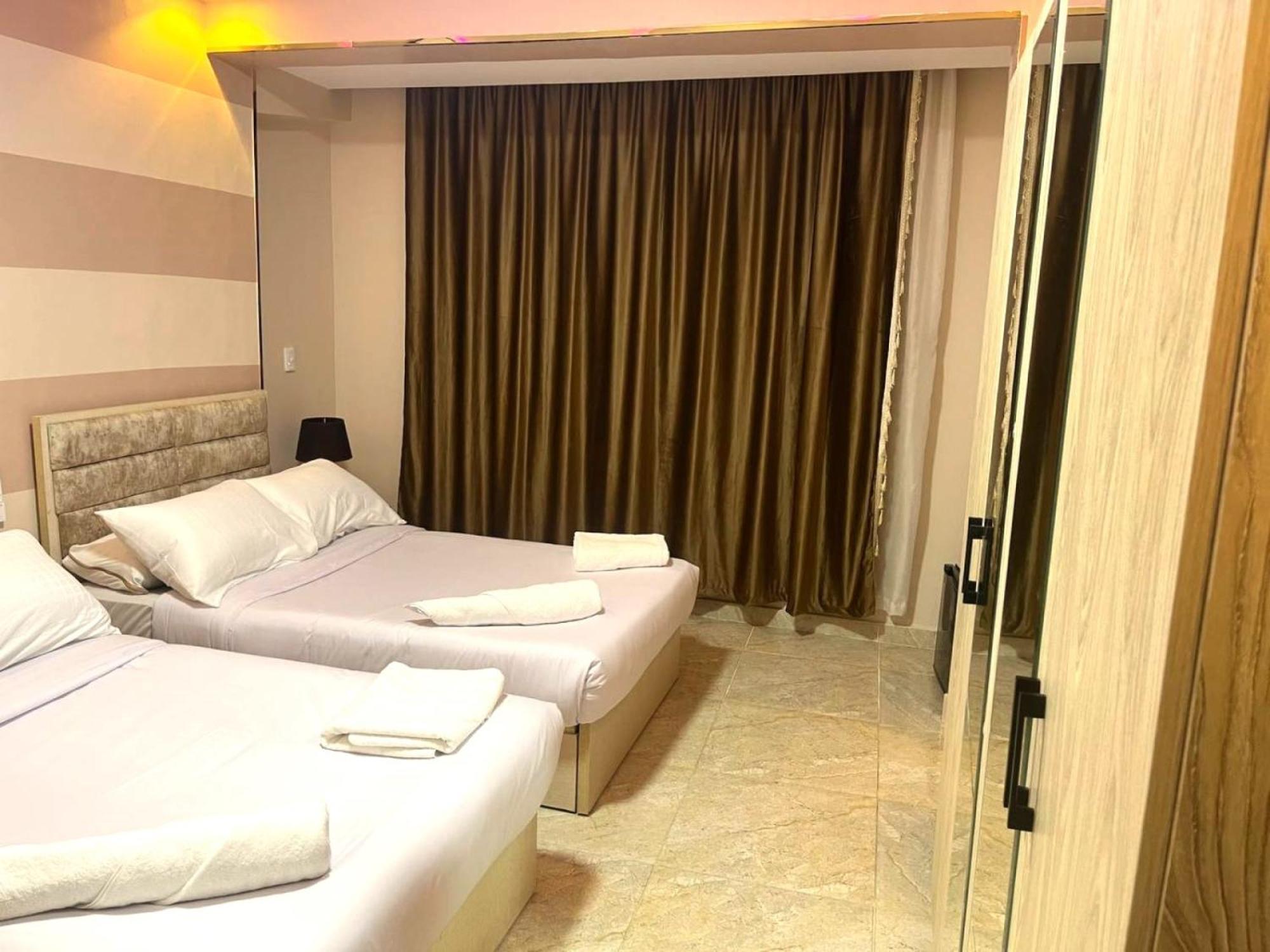 Nun Pyramids Hotel Kafret el-Gabal Rum bild