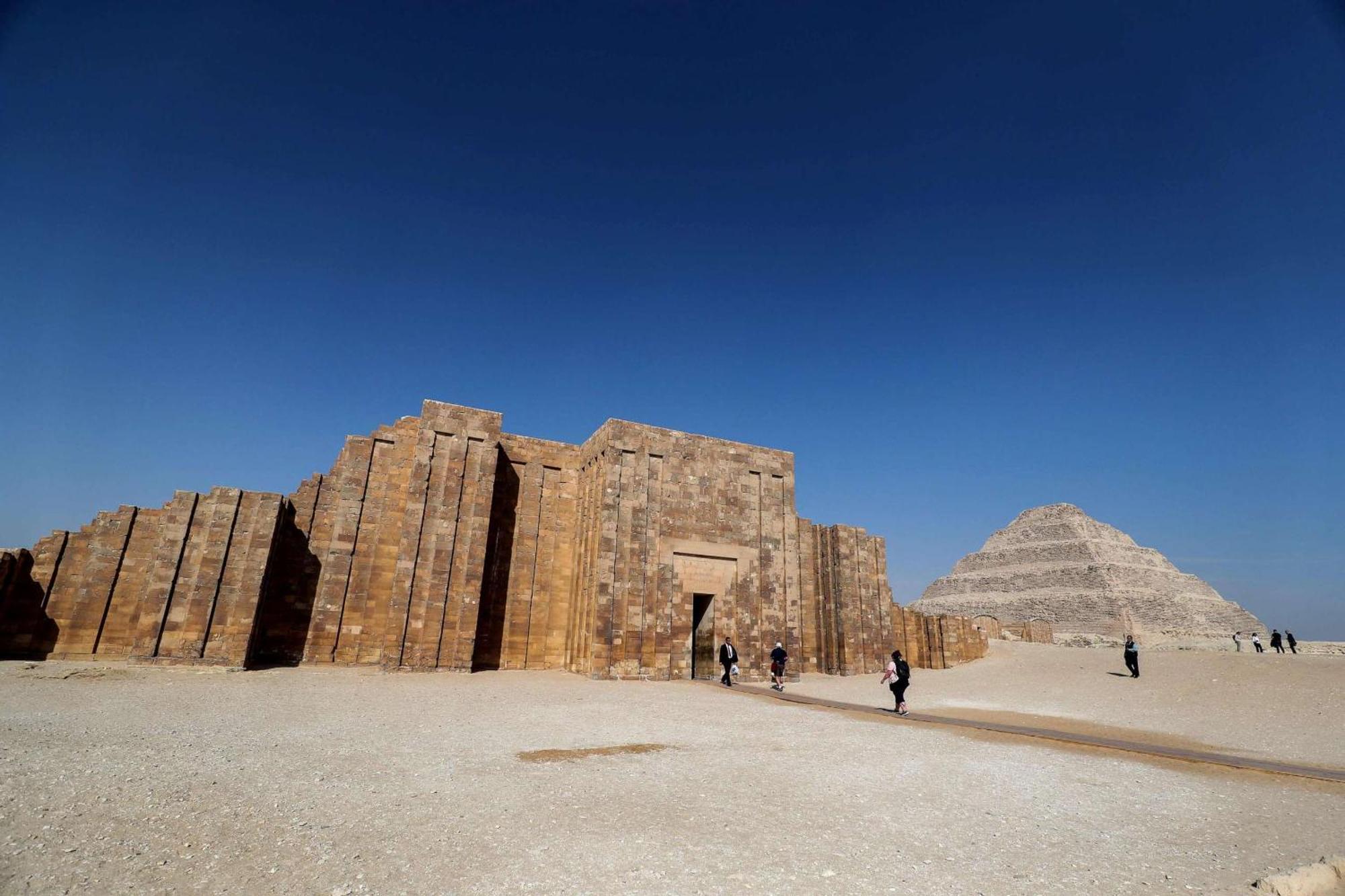 Nun Pyramids Hotel Kafret el-Gabal Exteriör bild